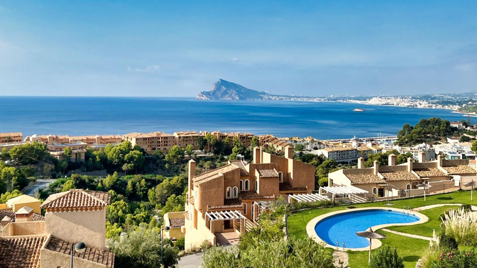Agradable adosado con maravillosas vistas Calpe Exterior foto